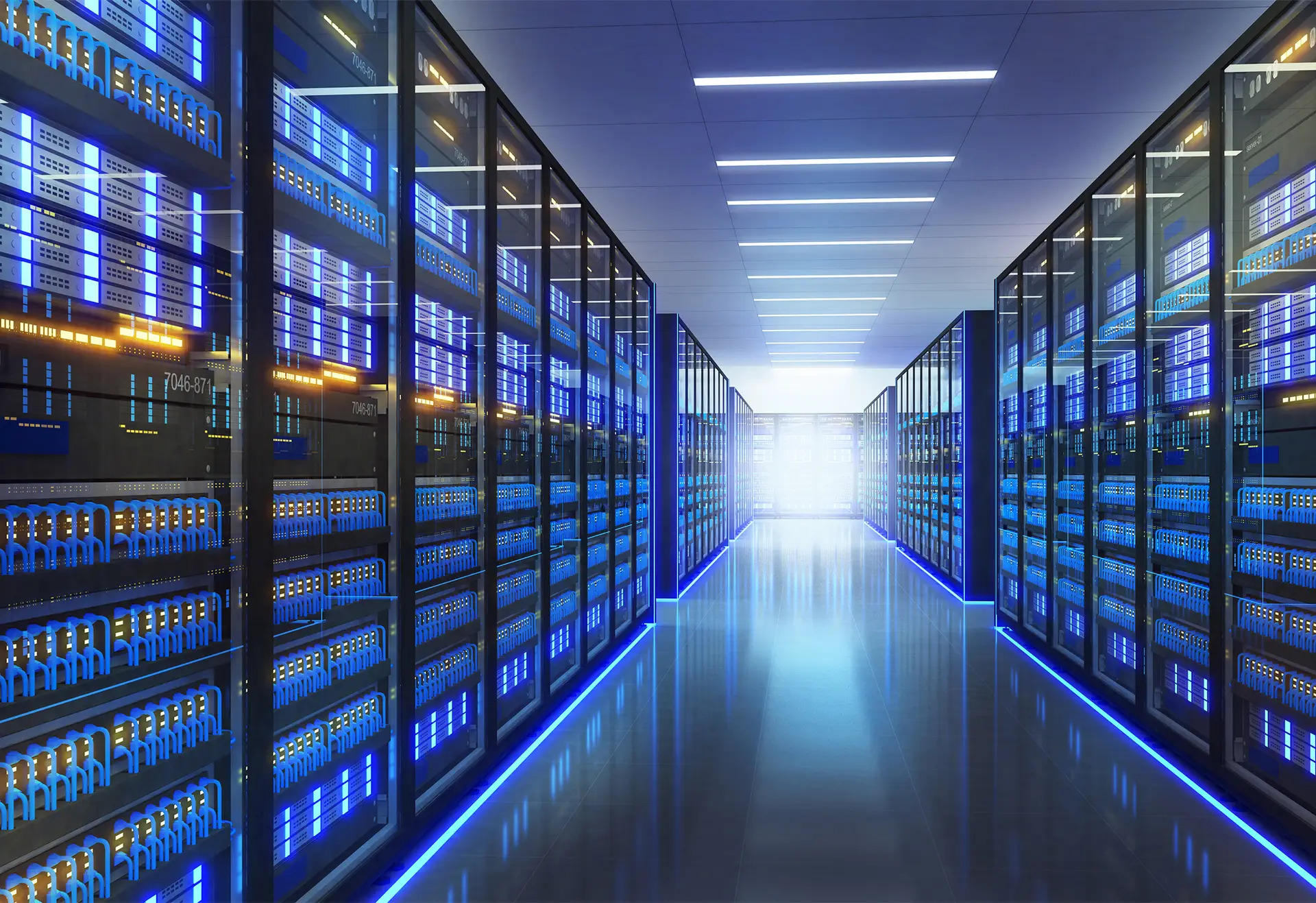 Server hall representing on-site low-carbon power for AI and data centres